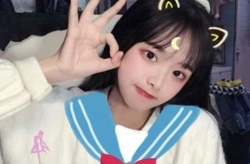 可爱元气少女头像,甜美活力，青春洋溢的视觉盛宴”