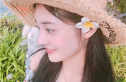 qq小清新美女头像图片,清新自然，展现独特魅力”
